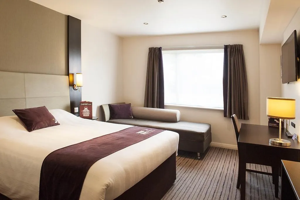 Premier Inn London City - Aldgate-1