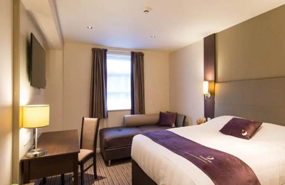 Premier Inn Nottingham City Centre-1