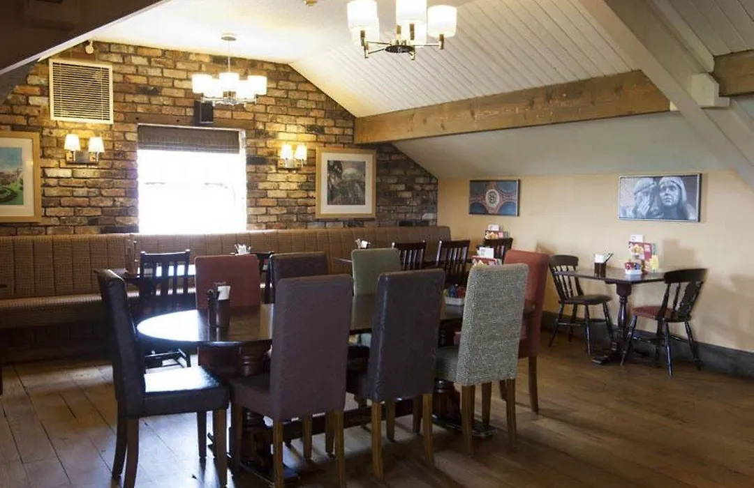 Premier Inn Milton Keynes South West-1