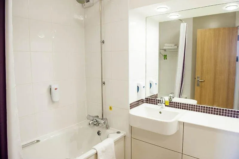 Premier Inn Stroud-1