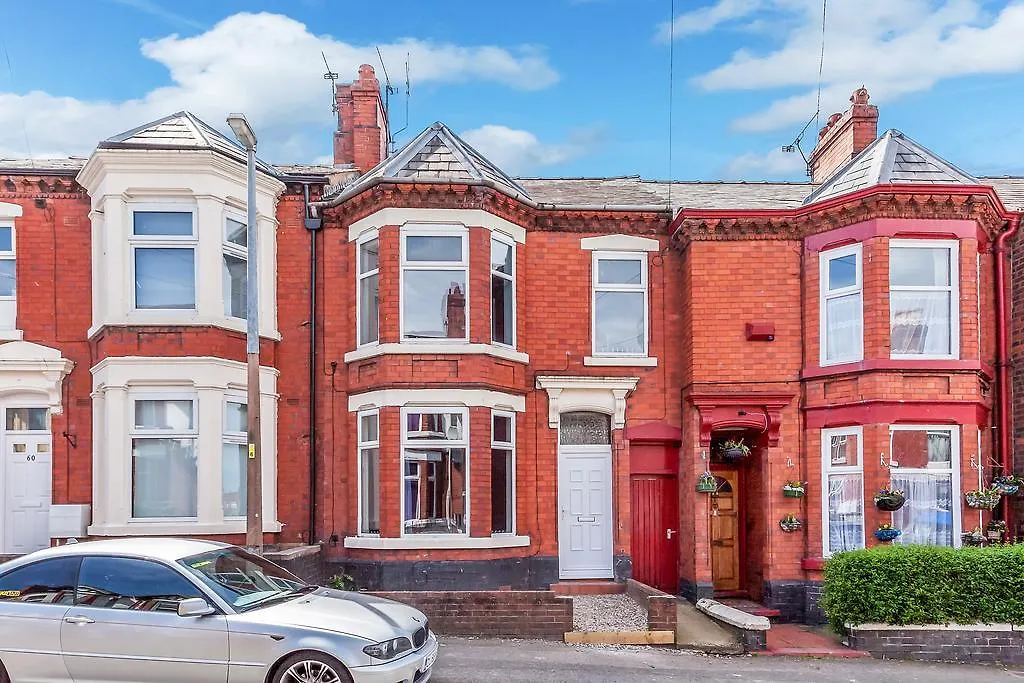 Townhouse @ 62 Samuel Street Crewe-1