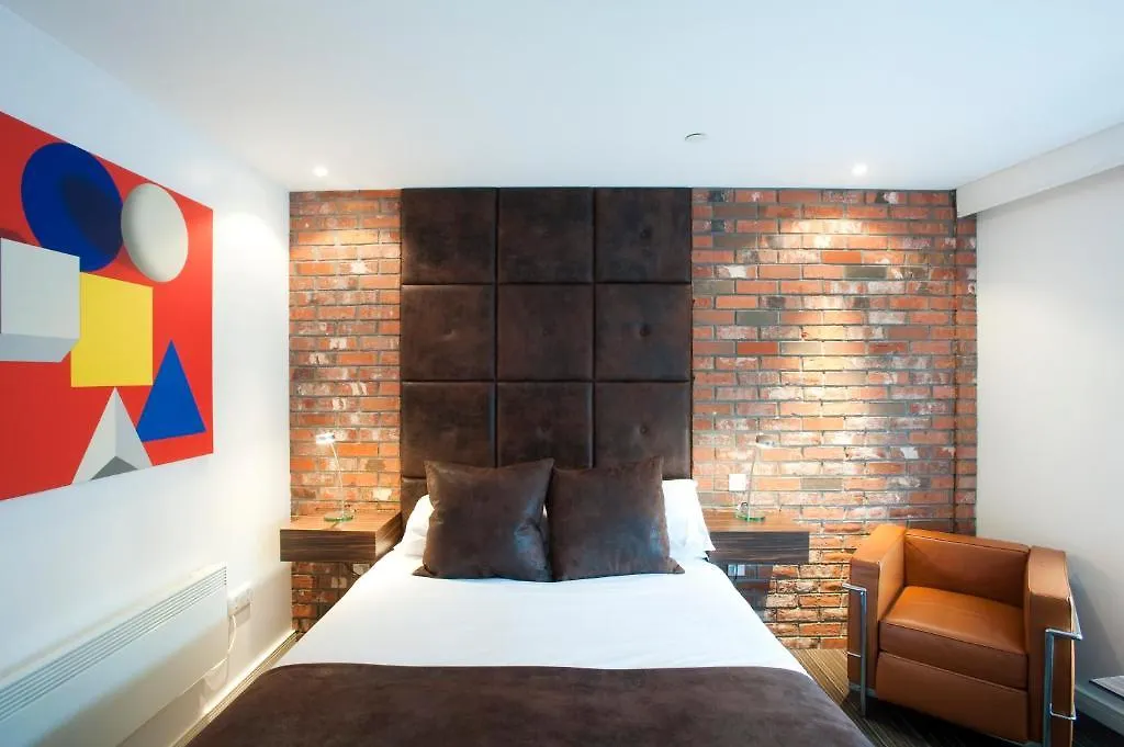 Bauhaus Hotel-1