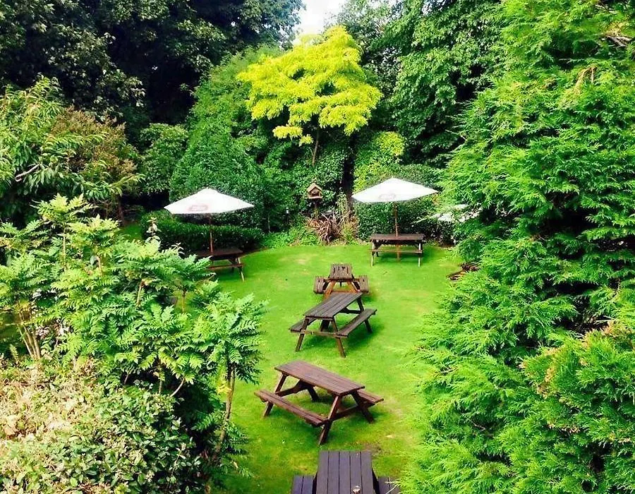 The Red Lion Inn & Restaurant-1