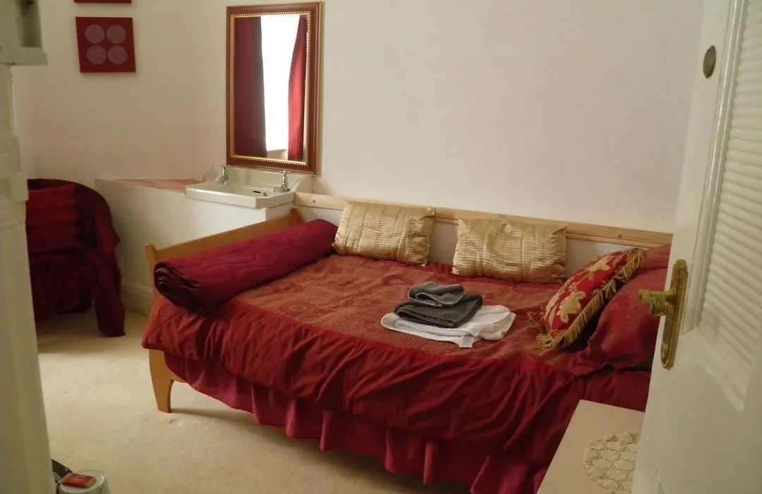 Holyhead Lodge-1
