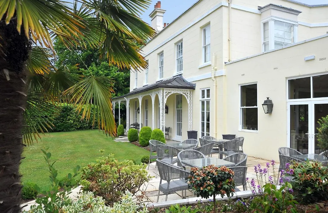 St Elizabeth'S House-1