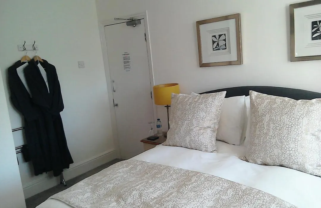 South Lodge Guest House-1