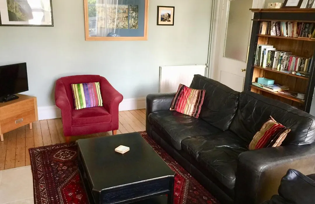 Derrin Guest House-1