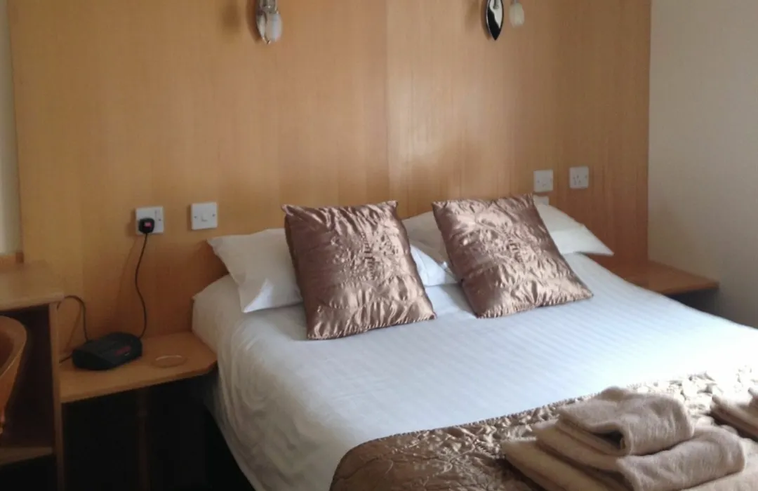 Spindrift Guest House - Adults Only-1