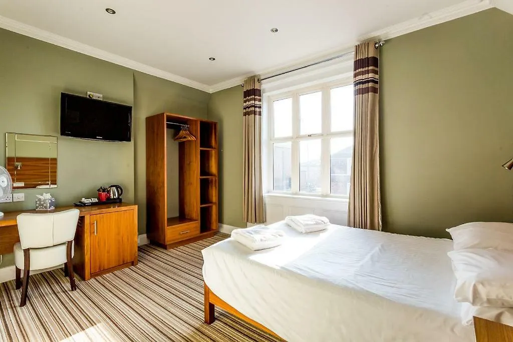 Bawn Lodge-1