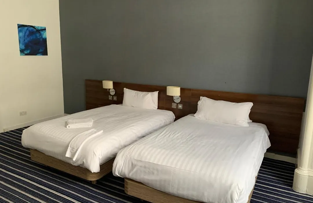 Piries Hotel-1