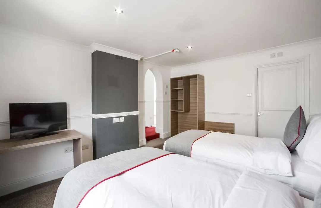The Connaught Hotel Wolverhampton-1