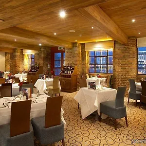 a-o-london-docklands-riverside-2-star-hotel-with-a-minimum-price-75