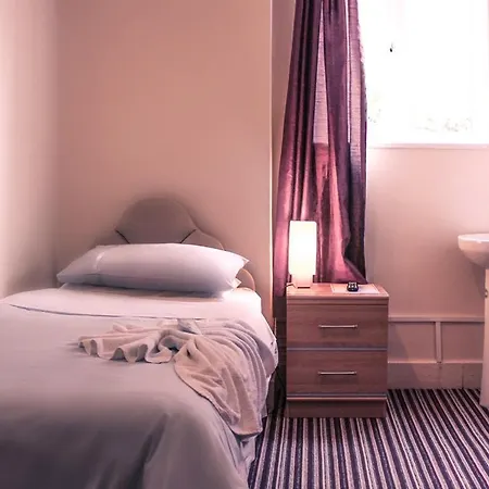 Tennyson House Hotel-2