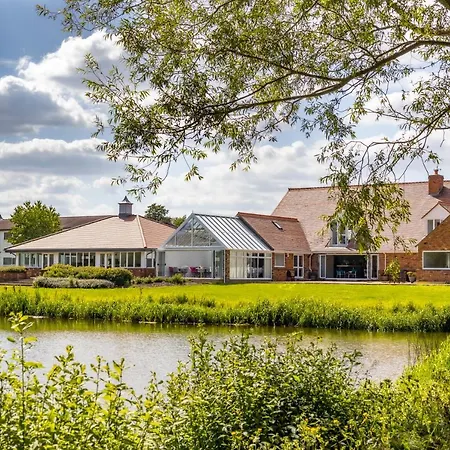 Kingfisher Hotel, Golf And Country Club-2