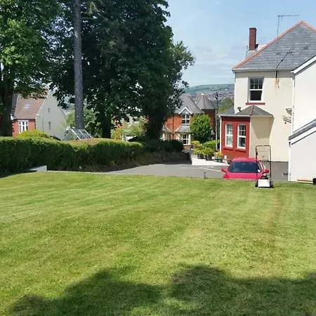Ty Castell Guest House-3