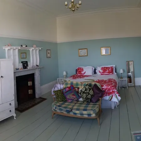 Grantham House-3