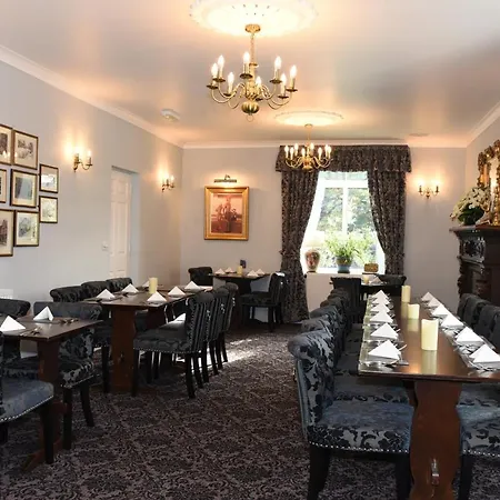 The Llanelwedd Arms Hotel-3