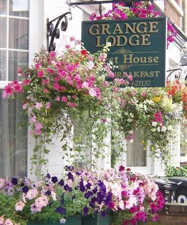 Grange Lodge-3