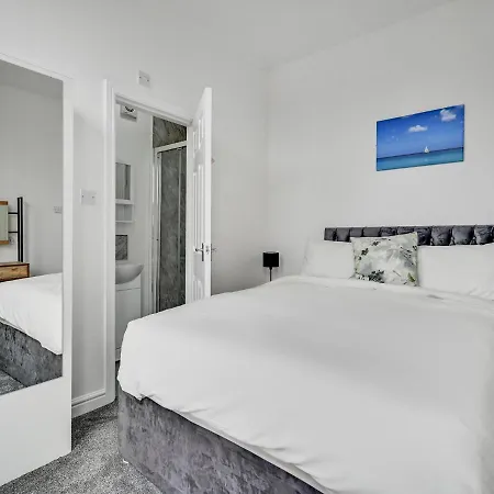 Albert View Rooms-3