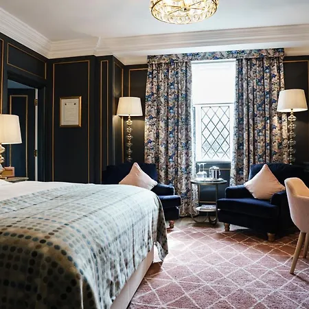 The White Hart Hotel-2