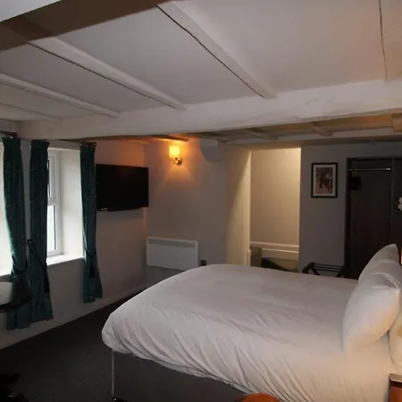 Rooms @ The Dolau Inn-3