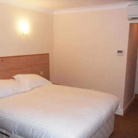 Skylark Hotel-2