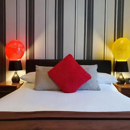 Senlac Guesthouse-2