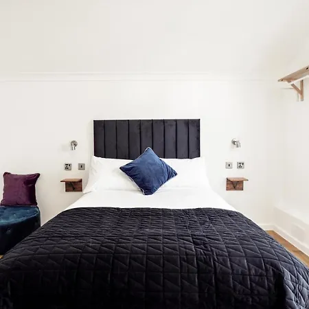 Cambridge House Hotel-2