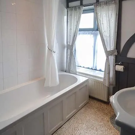 Blue Harbour Cottage-2