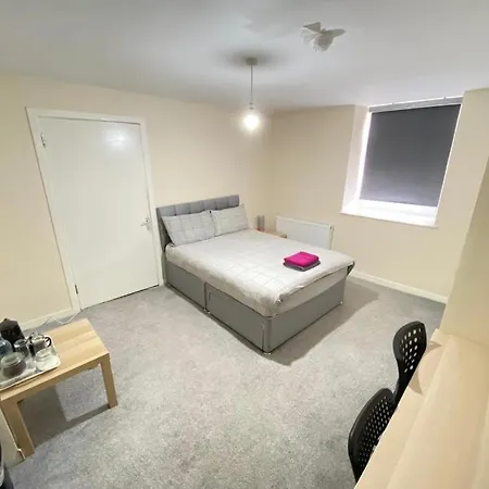 Ibrox Guesthouse-3