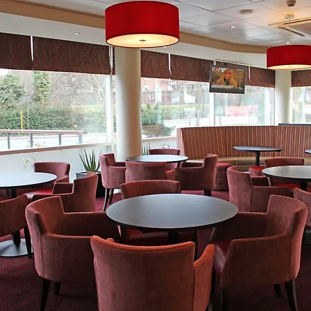Holiday Inn Express, Chester Racecourse By Ihg-3
