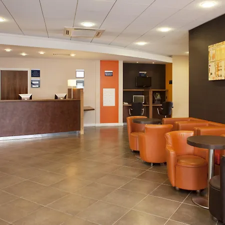Holiday Inn Express Slough-2
