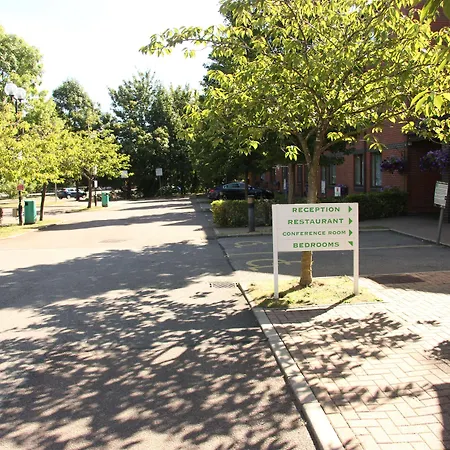 Campanile Milton Keynes - Fenny Stratford-2
