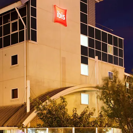 Ibis Cardiff Centre-2