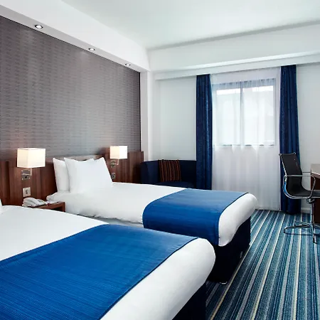 Holiday Inn Express Belfast City By Ihg-3