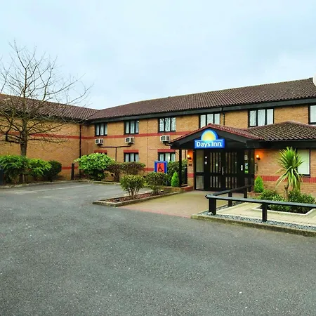 Days Inn London Stansted Airport-3