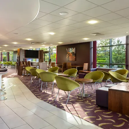 Holiday Inn Express Dunstable By Ihg-3