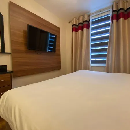 Baylis Park Hotel-2