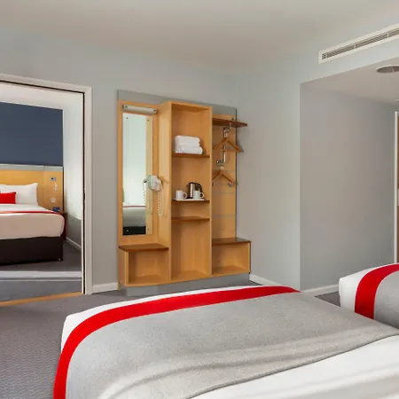 Holiday Inn Express Birmingham Redditch By Ihg-3