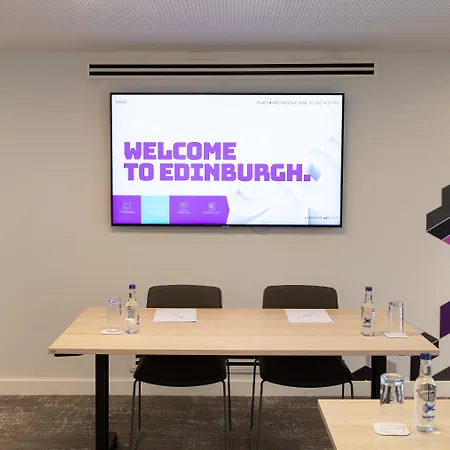 Yotel Edinburgh-2