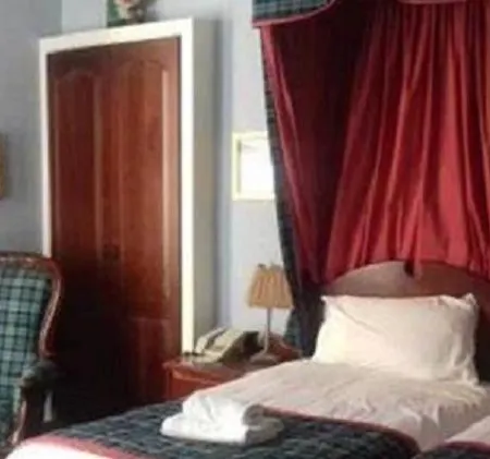 Lovat Arms Hotel-2
