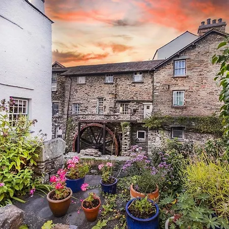 Waterwheel Guesthouse-3