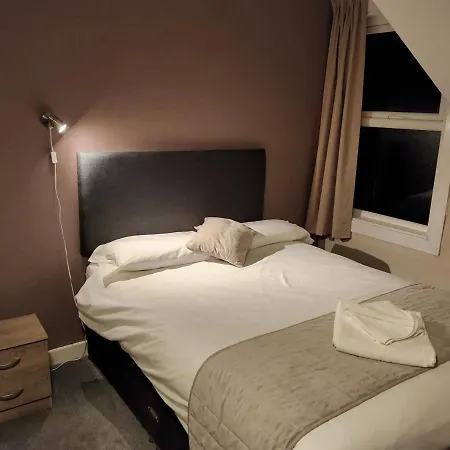 The Avenue Hotel-2