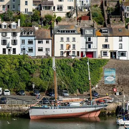 Harbour View-2