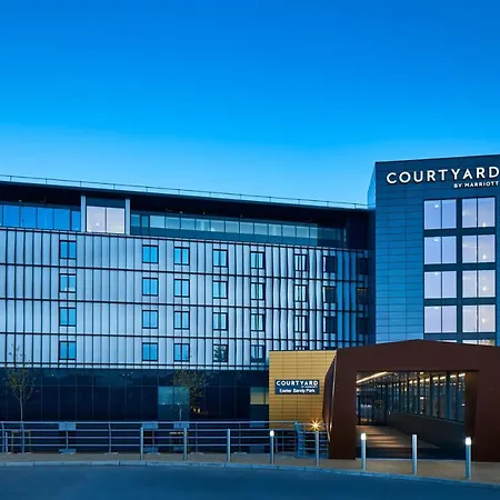 Courtyard By Marriott Exeter Sandy Park-3