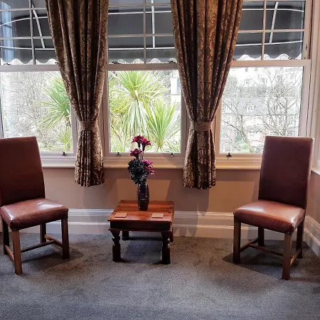 Kingsholm Guest House-3