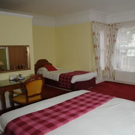 Wimblehurst Hotel-2