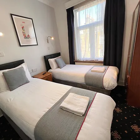 Apollo Hotel Kings Cross-3