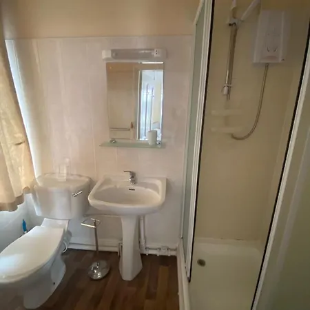 Victoria Guest House-2