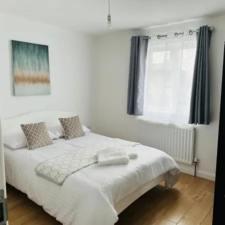 Milne House-3